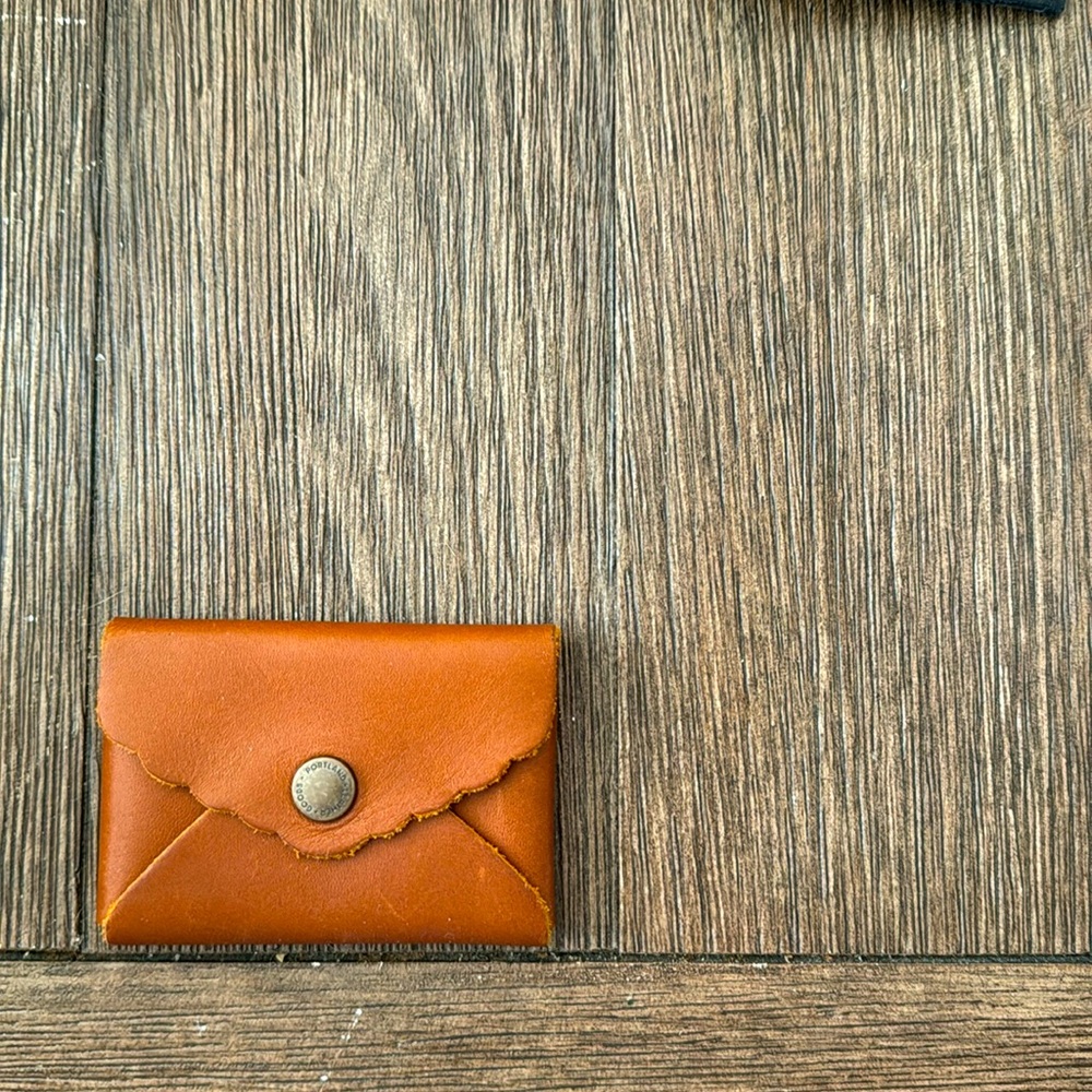 Portland Leather Mini Daisy Wallet 🌻
